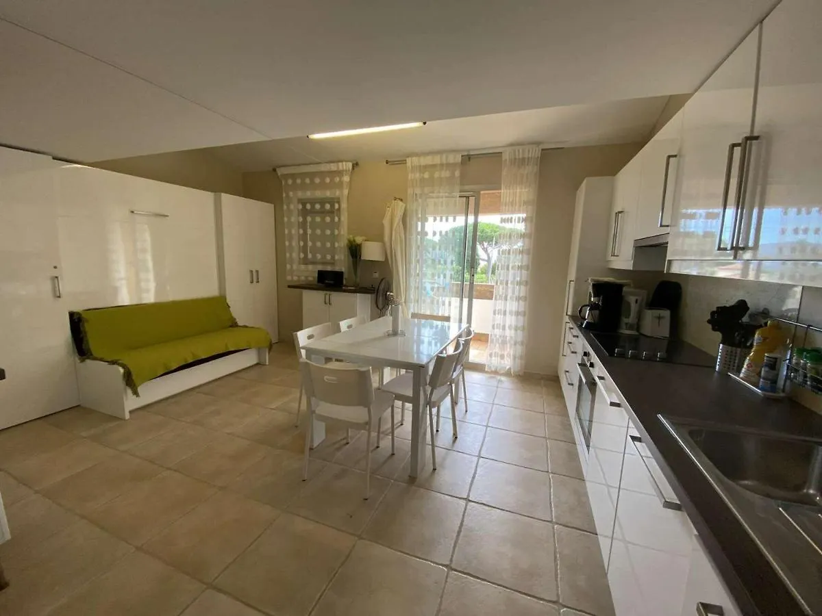 Appartamento Studio Sainte-Maxime, 2 pièces, 5 personnes - FR-1-226-427
