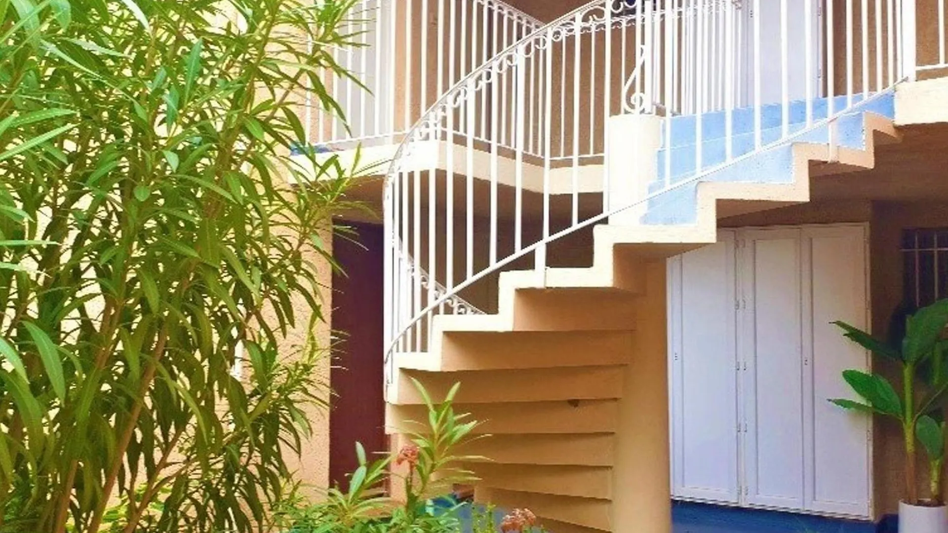 Studio Sainte-Maxime, 2 pièces, 5 personnes - FR-1-226-427 0*, Sainte-Maxime Francia