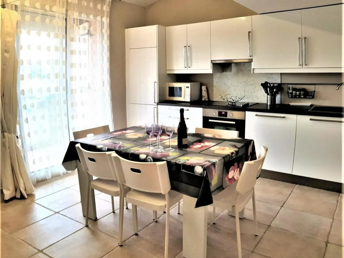 Appartement Proche Plage, Climatise, 5 Pers - Sainte-Maxime - Fr-1-226-427 0*,